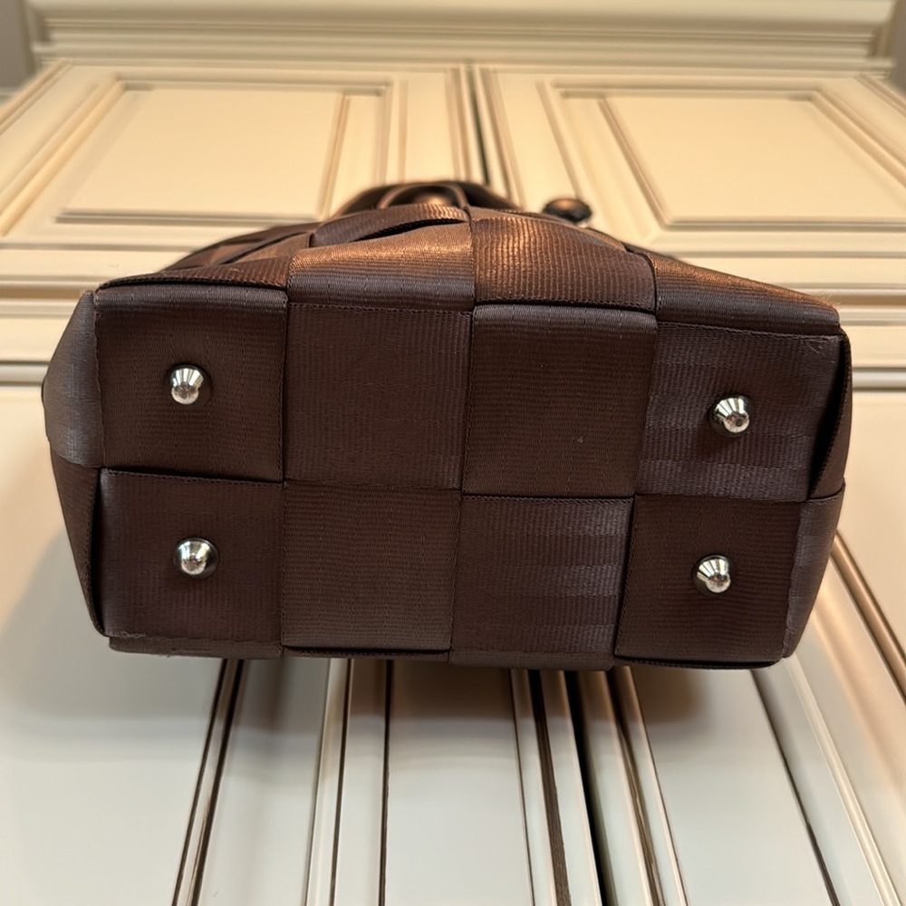 HARVEYS Original Seatbelt Bag • Built In The USA - Picture 3 of 13